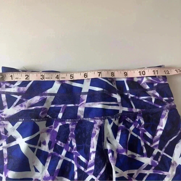 Athleta Floral Geometric Sonar Capri Blue Purple Leggings Womens Size XS - Picture 14 of 15